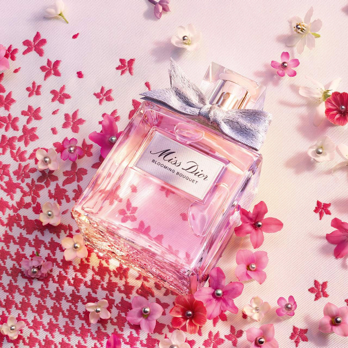Dior Miss Dior Blooming Bouquet Eau de Toilette by Dior fragrance – view 2 | Venba Fragrance